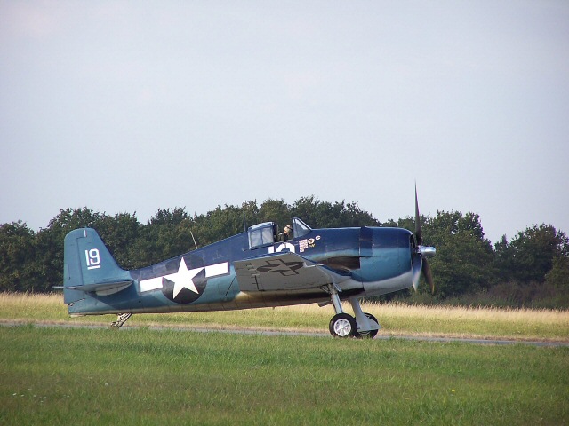 Grumman F6F Hellcat (2)