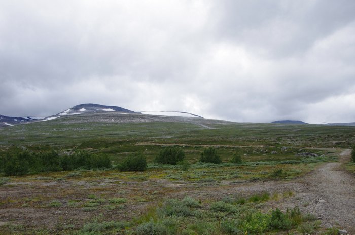 Norvège - Montagne enneigée près du Cercle polaire 